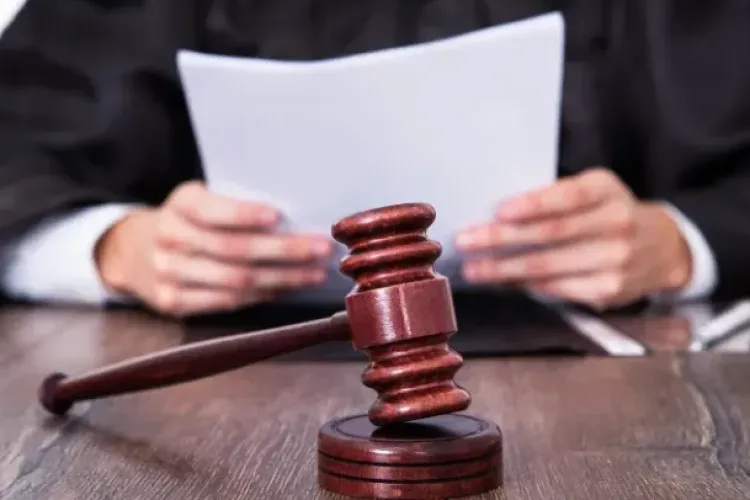 Zi decisivă pentru pensiile magistraților! CCR tranșează legea contestată de Înalta Curte