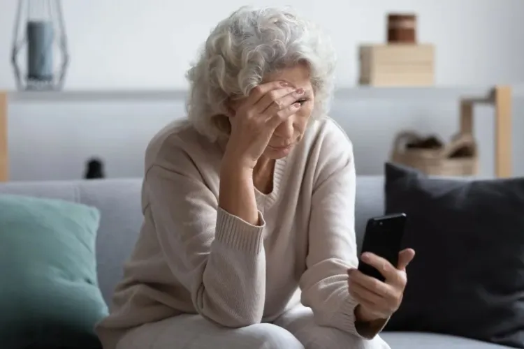 Cum îți golesc hackerii conturile bancare în doar câteva secunde: De ce este periculos smishing-ul și de ce NU trebuie să dai click pe orice vezi