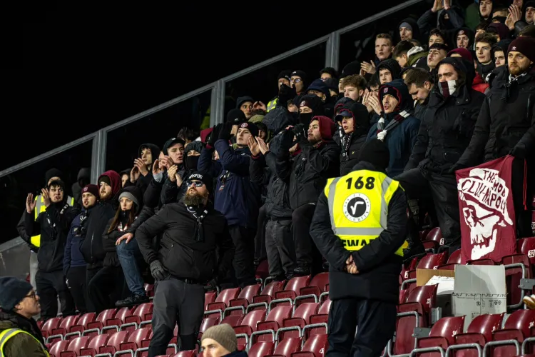 Frigul, „învins” de fanii CFR Cluj în Gruia! Clujenii nu și-au lăsat echipa la greu: „Ne era dor de voi”