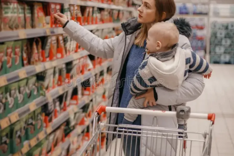 Părinți din Cluj, aveți mare grijă! Un produs foarte cunoscut, destinat sugarilor, a fost retras de pe rafturi din cauza unui ingredient periculos