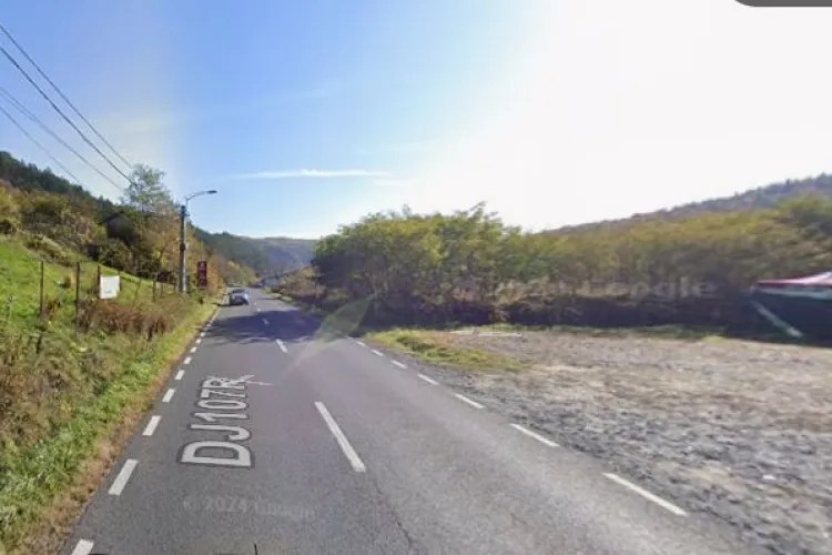 Un nou ansamblu turistic și de agrement se va construi în Cluj-Napoca, pe drumul Sfântul Ioan. Vor fi 8 vile, piscină, terenuri de sport