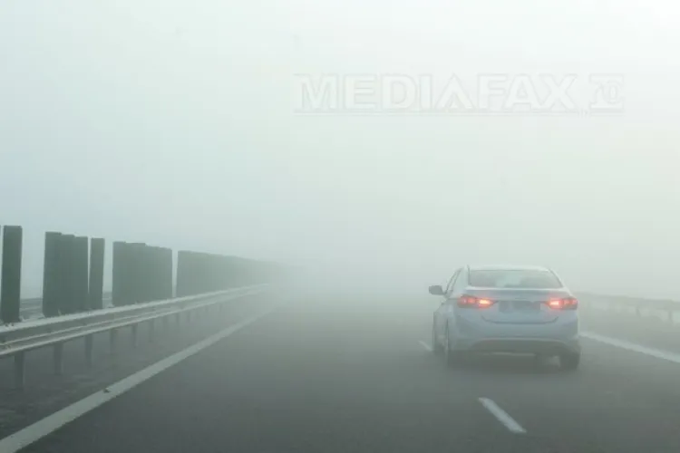 Atenție, șoferi! COD GALBEN de ceață puternică la Cluj, vizibilitate sub 50 de metri în unele zone. Ceața poate forma ghețușuri