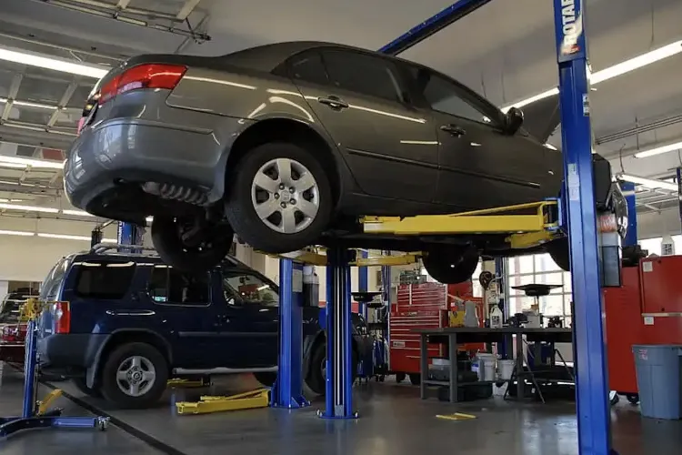 Consiliul Concurenței lovește dur: Service-uri auto și asigurători amendate cu aproape 15 milioane de lei pentru practici anticoncurențiale