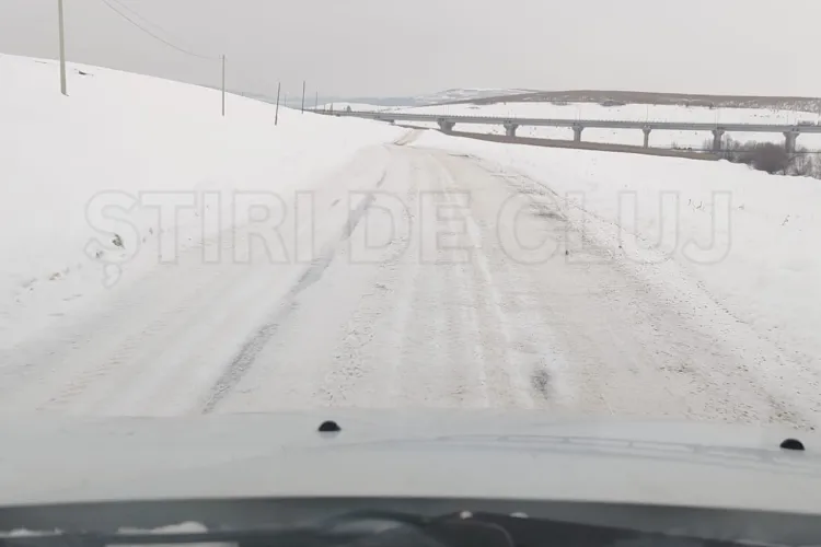 O comună din Cluj a rămas blocată în nămeții de zăpadă de la Revelion: „Nici curierii nu au putut intra în sat” Ce comentează primărița această situație