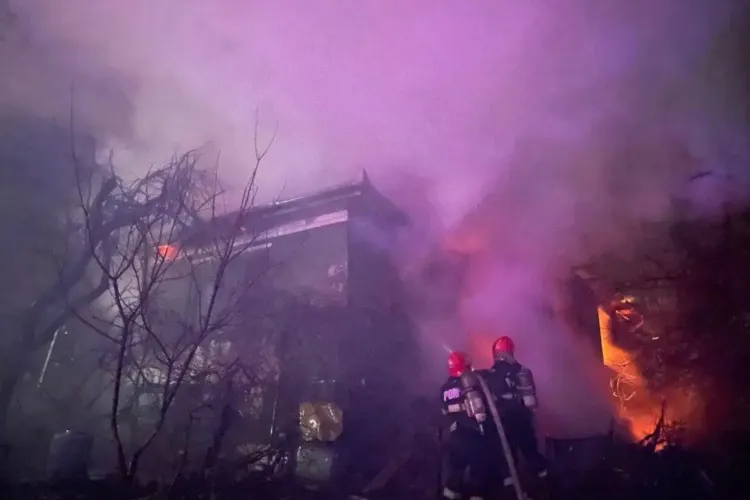 Pericol în casele clujenilor! Peste 4.700 de apeluri la pompieri în weekend, majoritatea din cauza sobelor și centralelor folosite greșit