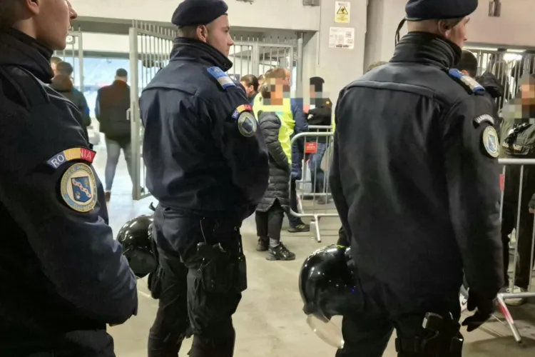 Spectacol pe gazon, reguli stricte în tribune: Ce trebuie să știe suporterii înaintea duelului incendiar „U” Cluj - Unirea Slobozia