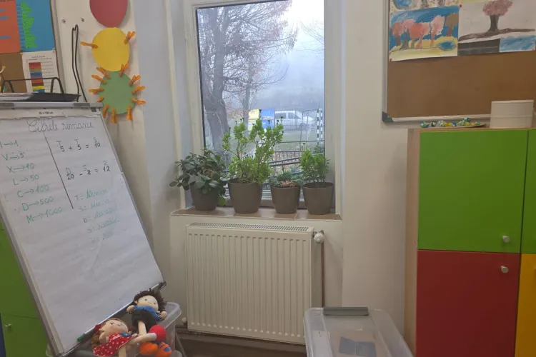 O școală din Cluj a fost complet reabilitată după pagubele provocate de fenomene meteo extreme. Investiția s-a ridicat la 200.000 de lei 