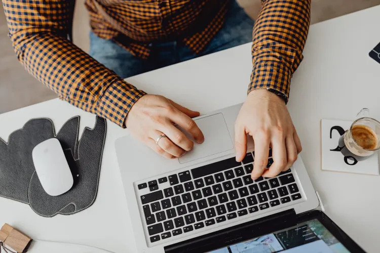 Ce înseamnă „Fond Tranzacționat pe Bursă” (ETF) - ce trebuie să știi despre acesta de la A la Z