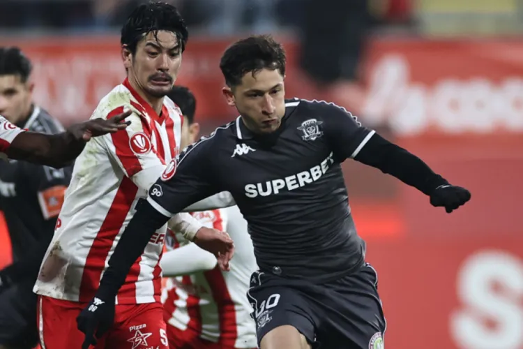 O veste bună și una proastă pentru Universitatea Cluj. Un jucător de bază al Rapidului s-a accidentat, însă Moruțan va fi titular. Anunțul lui Costel Gâlcă