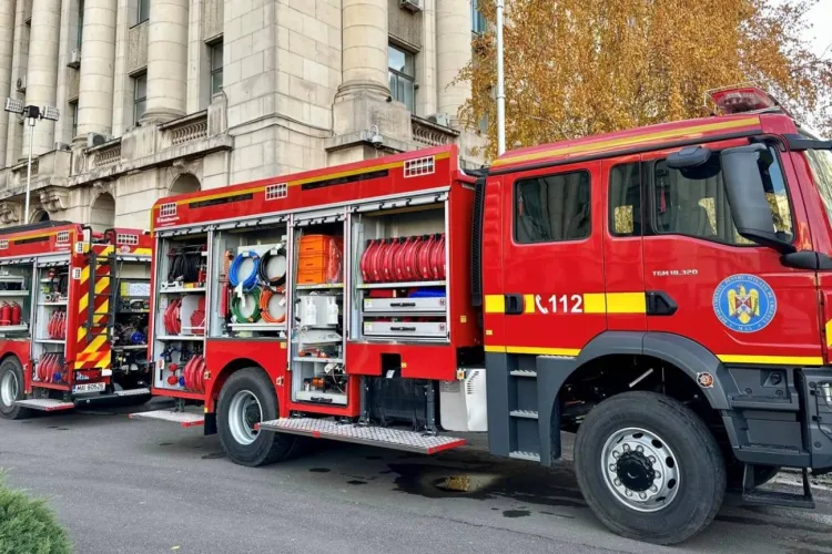 Atenție, clujeni! Mai multe autospeciale ale ISU se îndreaptă spre Școala Gimnazială „Traian Dârjan”. Șoferii sunt rugați să le acorde prioritate