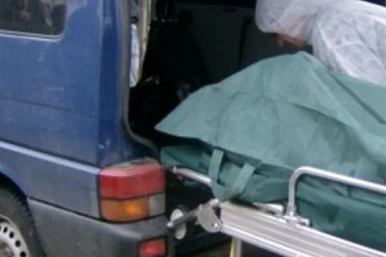 Descoperire tragică la Cluj: Un bărbat de 57 de ani a fost găsit decedat în podul casei. Polițiștii au deschis dosar penal pentru ucidere din culpă