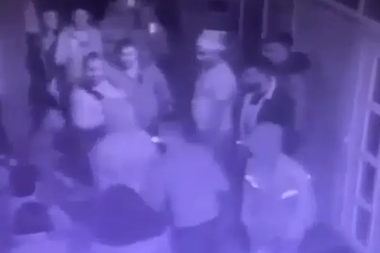 Scandal sângeros la o petrecere cu 20 de tineri la o cunoscută cabană din Cluj. I-a dat cu paharul în cap unui băiat ce-și apăra iubita: „Am văzut negru”