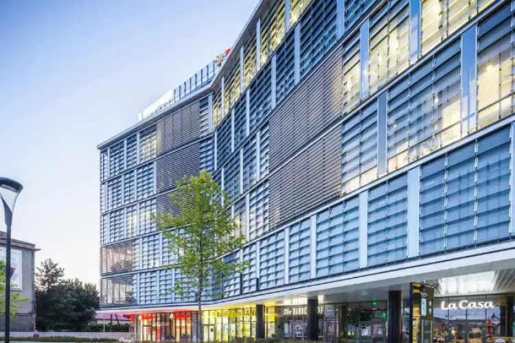 Companie mondială cu sediu și la Cluj, acuzată că folosește „revenirea la birou” ca metodă mascată de a presa angajații să plece singuri