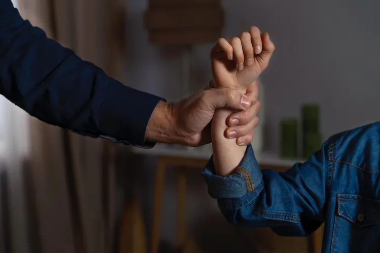 Bătută și apoi hărțuită din nou! Povestea dramatică a unei femei din Cluj iese la lumină: Ce a decis Judecătoria Cluj-Napoca