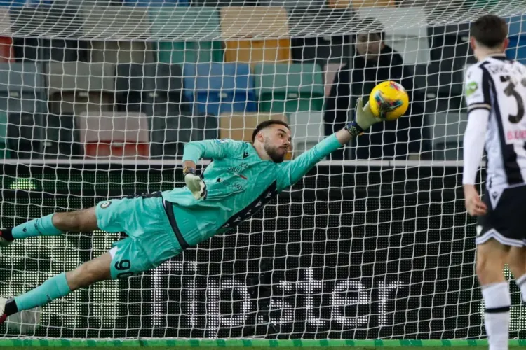 Universitatea Cluj și Rapid se bat pentru un fotbalist din Serie A. Cristiano Bergodi are mare încredere că ar fi un transfer de răsunet