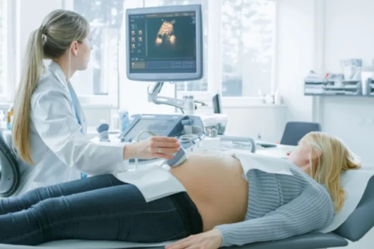 Vești minunate pentru clujenii care vor să devină părinți! Ce se va întâmpla în 2026 cu Programul Național de Fertilizare In Vitro (FIV)