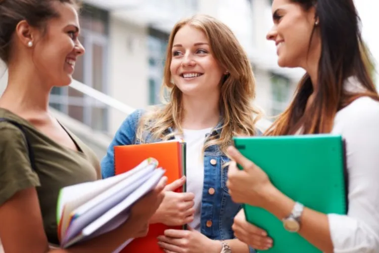 Viitorii medici și farmaciști din Cluj au acum șansa să se pregătească mai bine: Înscrieri deschise la cursurile și simularea de admitere UMF 2026