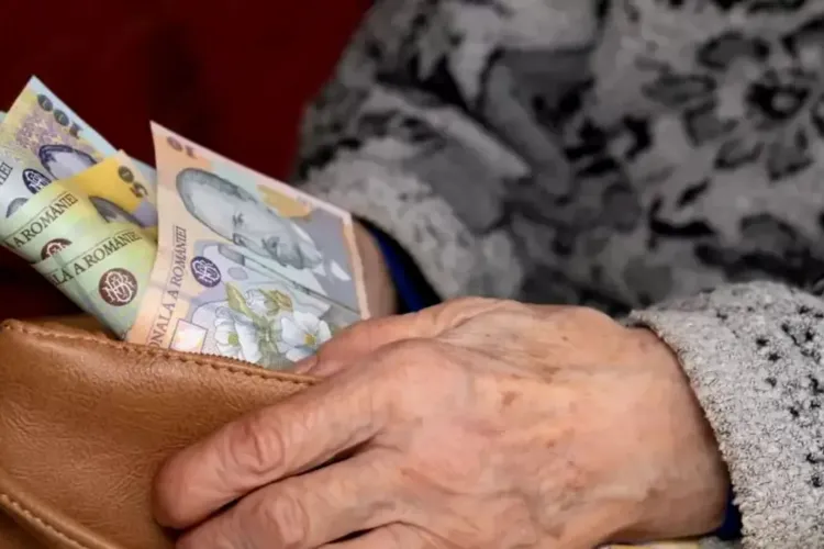 Pensionari cu pensii sub 1.281 lei, statul intervine: Indemnizația socială va completa venitul lunar pentru a asigura un trai minim decent