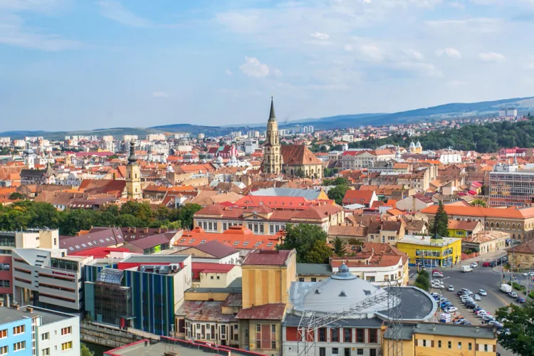 Clasament imobiliar 2026: Clujul în topul județelor cu cele mai multe tranzacții, deși piața începe anul în scădere