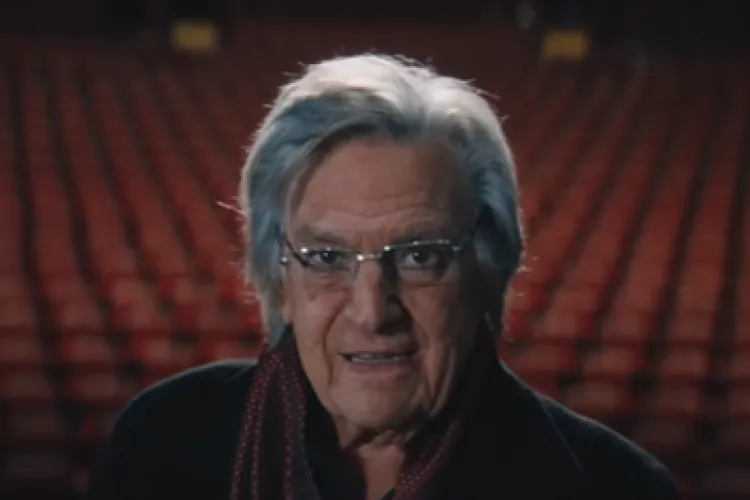 Cluj-Napoca, în sărbătoare! Florin Piersic împlinește 90 de ani și face o rugăminte emoționantă românilor: „Să nu mă uitați prea repede” VIDEO 