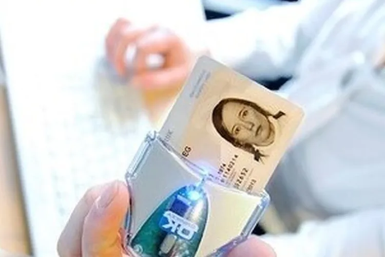 Noul buletin al românilor: Cum cardul de sănătate și diplomele se vor integra într-un sistem digital modern, reducând birocrația la zero