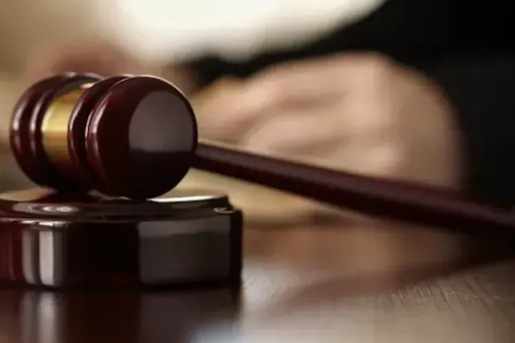 Amânări fără sfârșit! Este a cincea oară când CCR amână decizia privind pensiile speciale ale magistraților