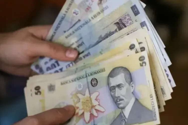 Se taie, dar se și dă! Salariul minim va fi majorat la jumătatea anului 2026
