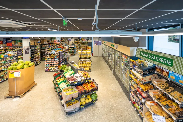 Unul dintre cele mai mari lanțuri de magazine din România își schimbă denumirea! Cum se va numi celebrul supermarket în viitorul apropiat