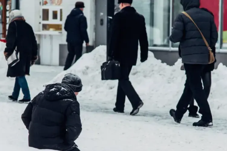 Meteorologii avertizează: ger, viscol și ninsori în toată țara! Temperaturile vor coborî până la –15°C în următoarele zile