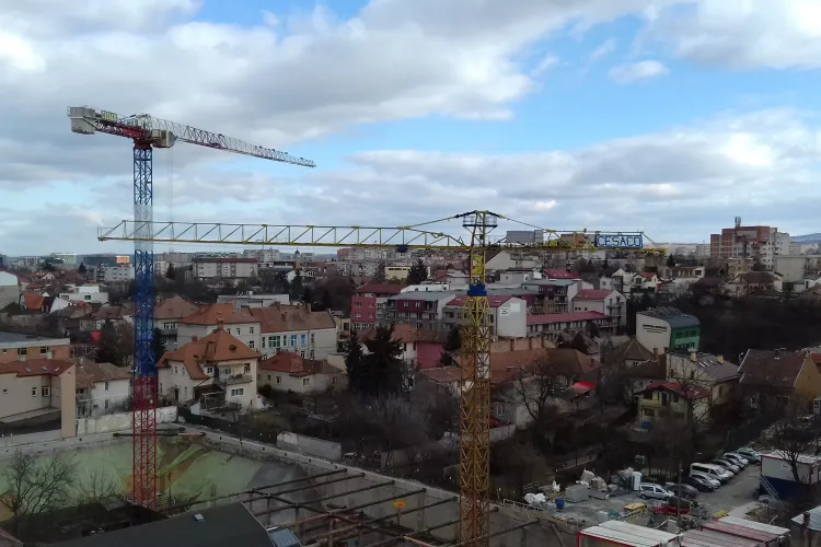 Criză profundă în sectorul construcțiilor din Cluj. Piața imobiliară riscă să se prăbușească: „Nu ne-a băgat mai nimeni în seamă”. Ce va urma?