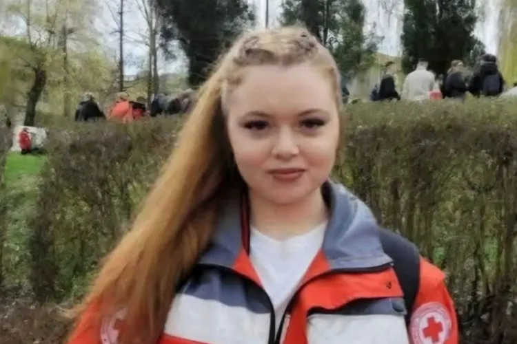 O inimă tânără luptă pentru viață! Giulia salvează vieți la 18 ani, fiind voluntară la Crucea Roșie, însă acum are nevoie de ajutorul vostru. Ajutați!