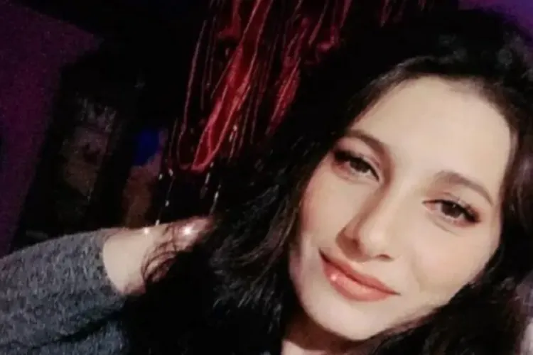 O tânără clujeanca și fetița de 4 ani au dispărut. Sunt căutate în tot Clujul, căci nimeni nu mai știe nimic de ele de ieri dimineață