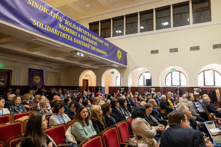 Angajații din sănătate din Cluj iau cuvântul! Conferința despre dialogul social promite soluții concrete pentru condiții de muncă și servicii mai bune