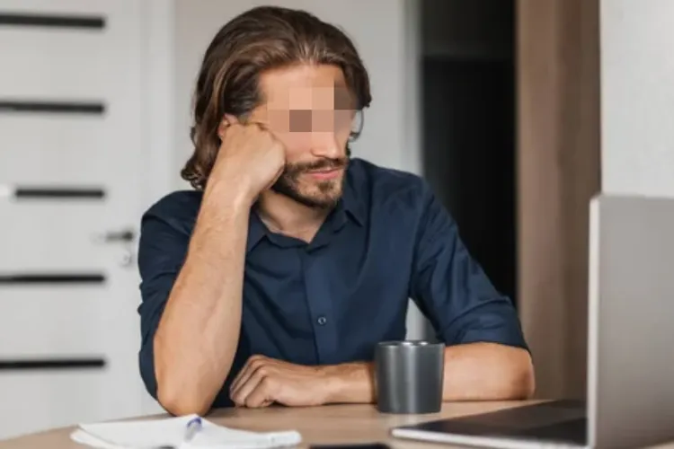 Tânăr IT-ist epuizat după 50 de interviuri în 3 luni: „Doar respingeri. Am ajuns să aplic și la magazine de piese auto. M-am săturat!”