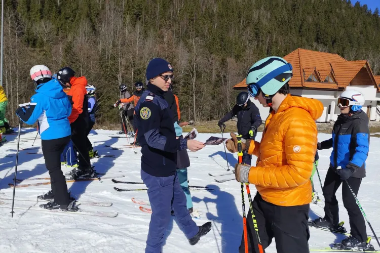 ISU Cluj a coborât pe pârtia din Mărișel! Mesaj ferm pentru schiorii care au umplut domeniul schiabil în weekend