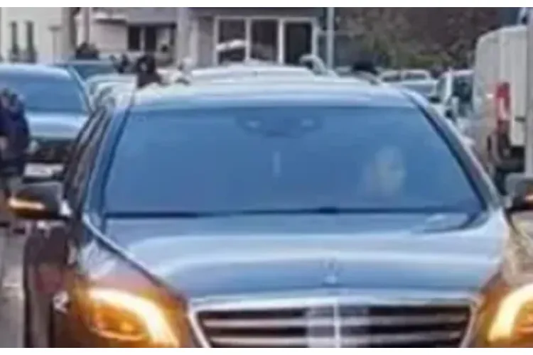 O stradă din Cluj-Napoca, sufocată de mii de mașini! Un clujean amenință cu instanța după „invazia” autovehiculelor: „Ne temem pentru siguranța copiilor”