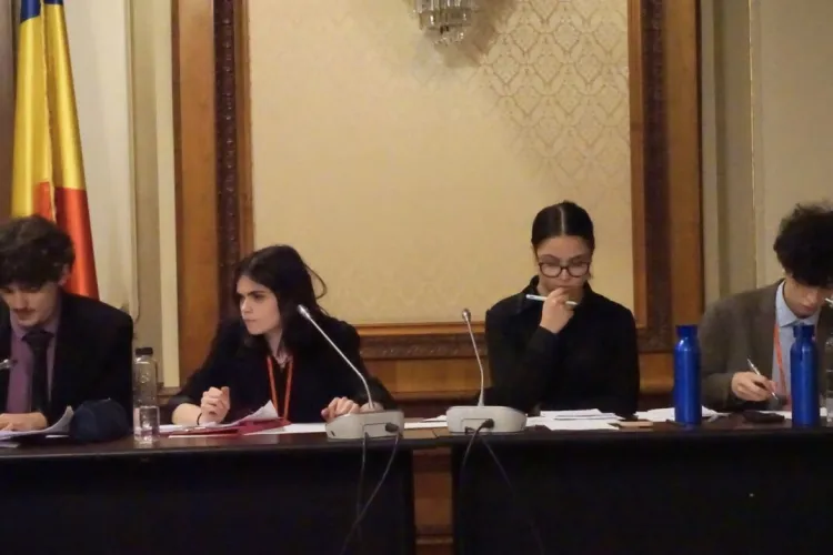 Colegiul „Gheorghe Șincai” din Cluj-Napoca câștigă prima ediție Cambridge Union Schools România. Vor merge în UK alături de elevi din Constanța