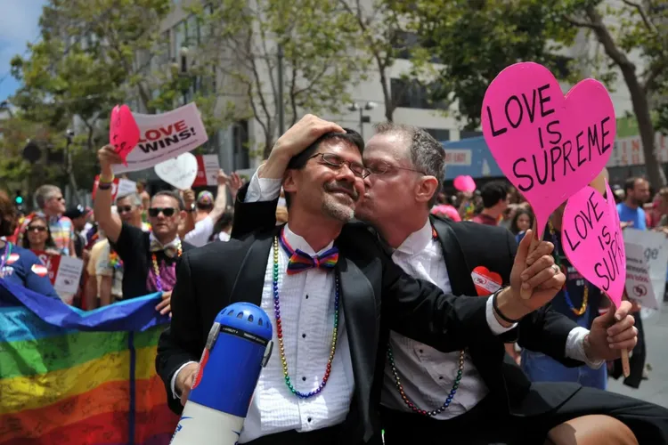 PSD și-a schimbat radical poziția față de căsătoriile gay și vrea să aplice decizia CEDO pentru recunoașterea lor: „Nu știu de ce nu e în vigoare” 