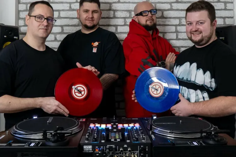 Clujul scrie istorie în muzică: Primul duet muzical om vs inteligență artificială intră în cartea recordurilor. Piesa te va emoționa până la lacrimi