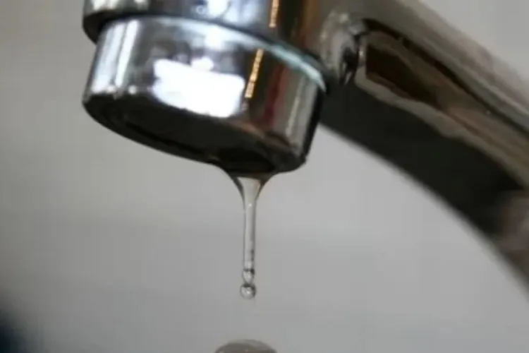 Apă oprită temporar în Dezmir și Pata: Anunț important pentru locuitorii din comuna Apahida. Când trebuie să își facă provizii clujenii