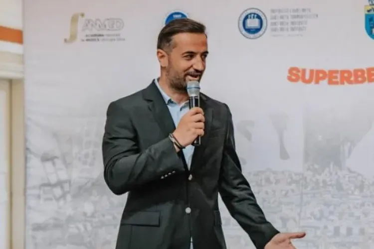 Fotbaliștii Universității Cluj vor fi îmbrăcați în bani dacă prind play-off-ul! Radu Constantea: „Există o motivație suplimentară”