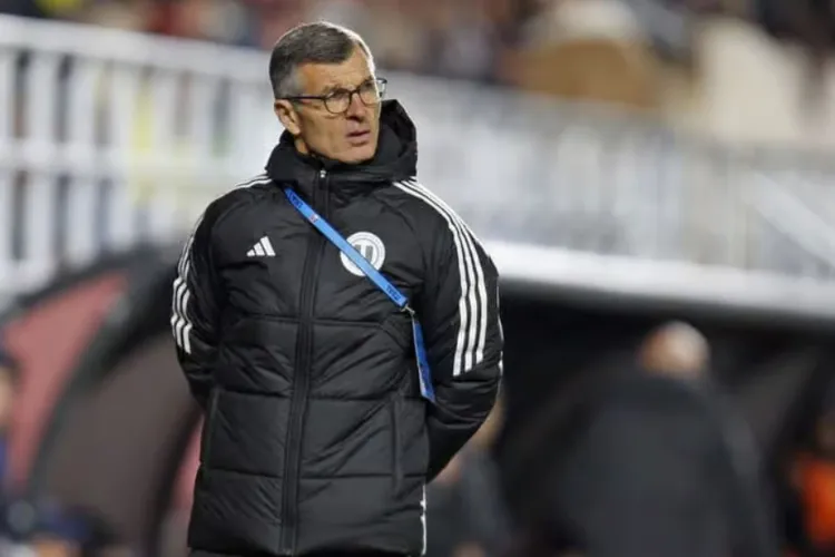 Ioan Ovidiu Sabău exclude o echipă din lupta la titlu. Ce părere are despre CFR Cluj sau Universitatea: „Ce a reușit Pancu este extraordinar”