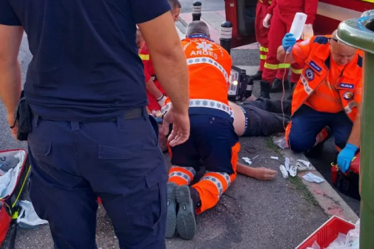 Un clujean a murit azi în stația de autobuz. Omul s-a prăbușit, iar manevrele de resuscitare au rămas fără răspuns. A fost declarat decedat