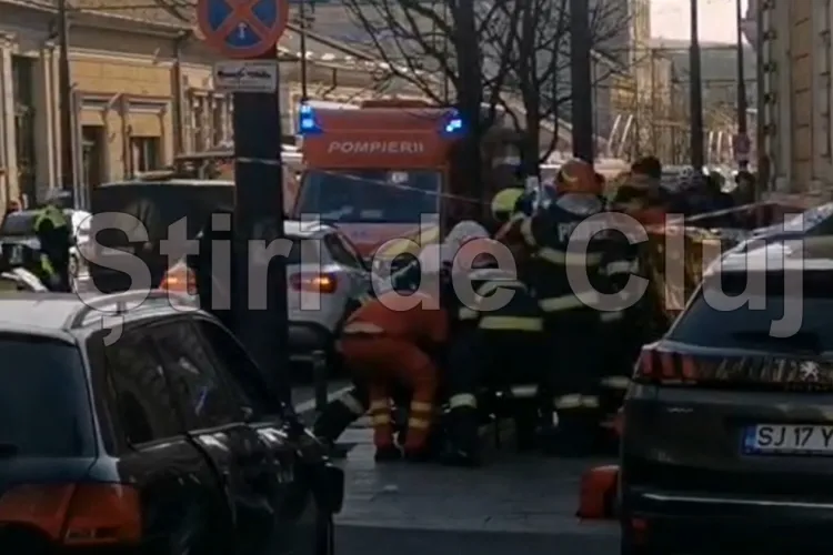 VIDEO. Imagini dramatice de la accidentul de pe Calea Moților. O tânără de zbate între viață și moarte. Medicii fac minuni ca să o salveze