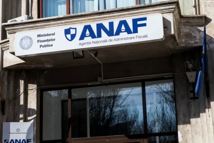 „Șmecheri” la ANAF: Cinci funcționari publici, angajați ai ANAF, lucrau și pentru firmele pe care trebuiau să le controleze. S-a sesizat ANI