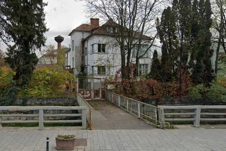 Și bogații plâng la Cluj! Proprietarii unei clădiri de milioane de euro de lângă Parcul Central, „arși” de Boc cu impozit majorat cu 300%, contestă decizia