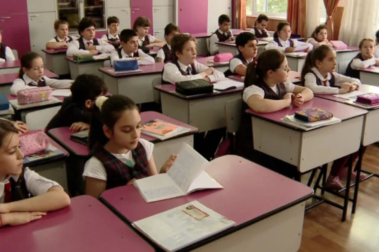 Atenție, părinți! Azi se afișează numărul de locuri pentru toate clasele pregătitoare din Cluj. Vezi tot ce trebuie să știi despre regulile de înscriere