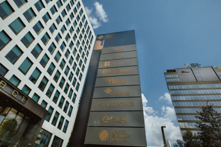 Mii de locuri de muncă disponibile în România! Ce meserii caută angajatorii și cât de ușor te poți angaja chiar acum