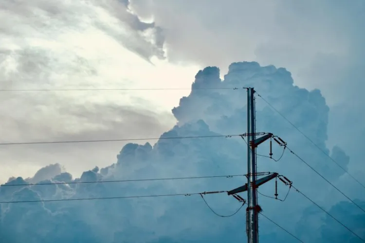 Sute de clujeni rămân fără curent două zile la rând! Când se întrerupe lumina și ce zone sunt afectate: Verifică dacă ești afectat