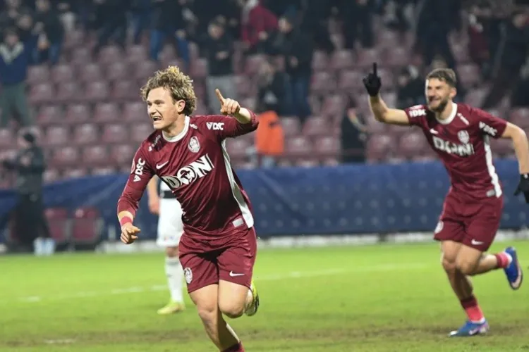 Miracolul CFR: Din subsolul clasamentului, în cărți pentru event